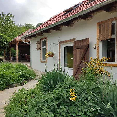 Balkan Retreat Besenovo